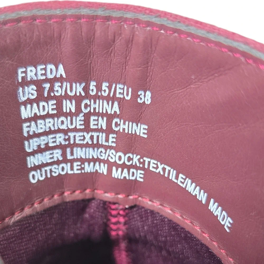 Just Fab Freda‎ Burgundy Faux Suede Ankle Boots Buckle Strap Stacked Heel 7.5